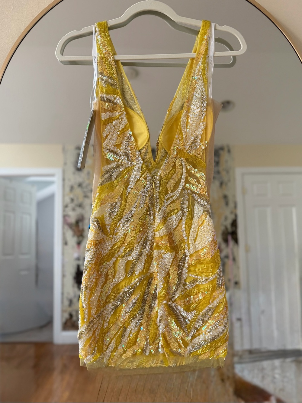 Jovani 43736 - Beaded Plunging V-Neck Party Dress ~ NWT Size 4 ~ SHOWSTOPPER - Picture 8 of 12